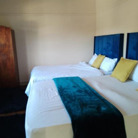 Hotel Triple S Bellville Exterior foto